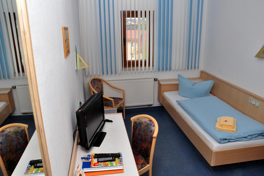 Hotel Am Hohen Schwarm Saalfeld Saale 외부 사진