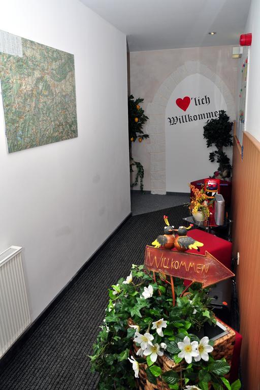 Hotel Am Hohen Schwarm Saalfeld Saale 외부 사진